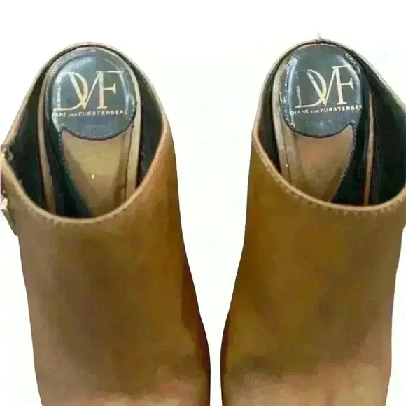 Diane von Furstenberg Brown Leather Clogs black wood Heel Size 7.5 - Picture 7 of 9